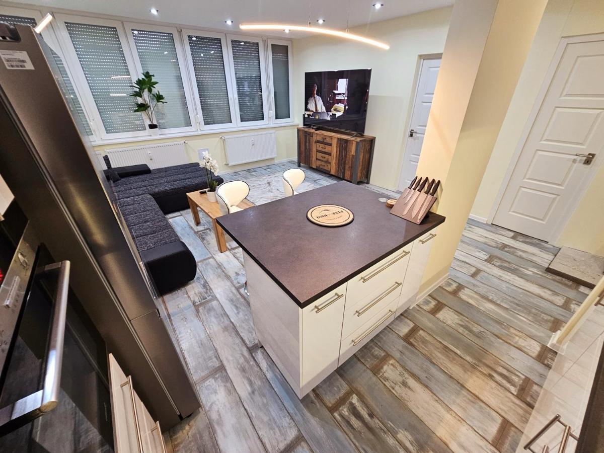 Apartamento Urban Loft Salgótarján Exterior foto