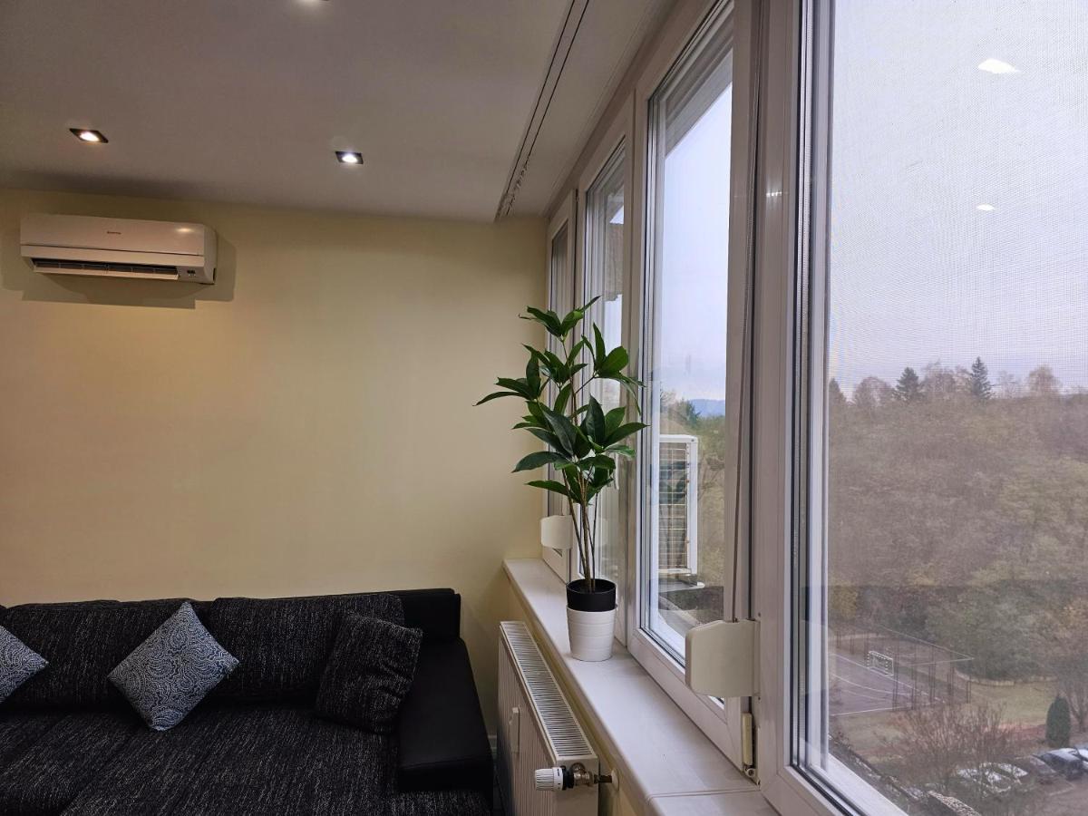 Apartamento Urban Loft Salgótarján Exterior foto