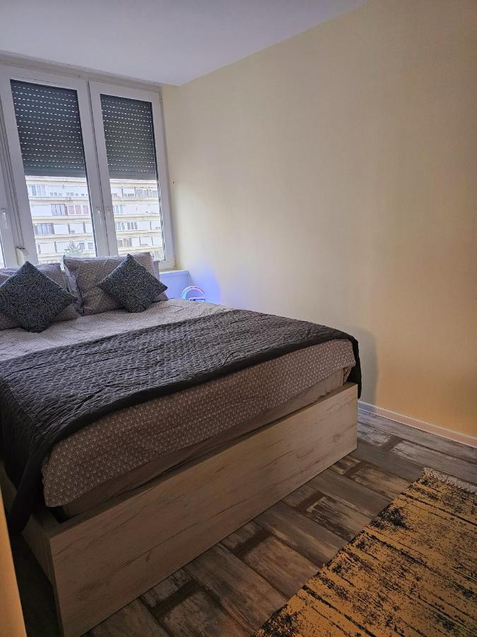 Apartamento Urban Loft Salgótarján Exterior foto